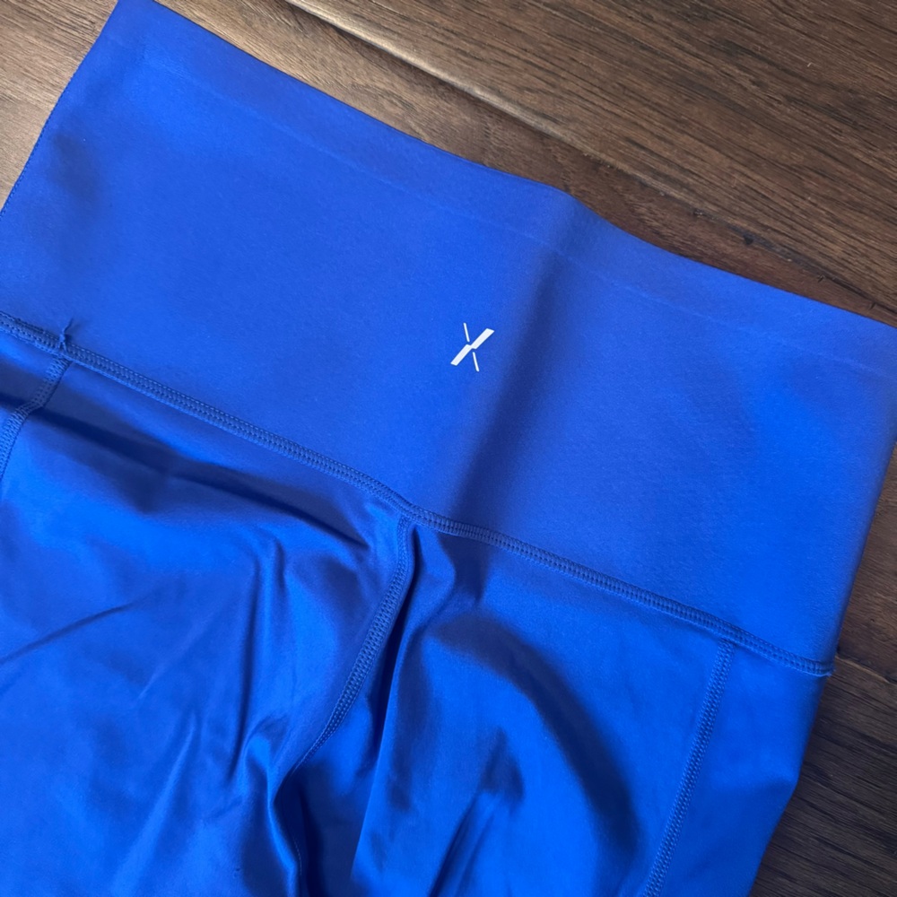 2/40 KNIX Royal Blue Cropped Leggings with Pocket - Women’s Medium - Picture 5 of 8